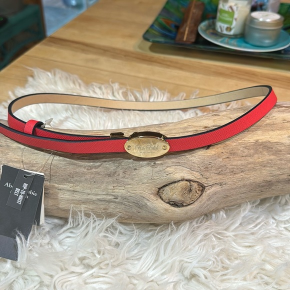 Abercrombie hip to waist red belt - Picture 1 of 7